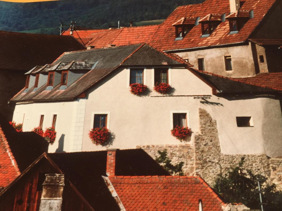 Kirchenblick * Weissenkirchen in der Wachau